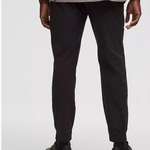 lululemon athletica Men's Black Joggers